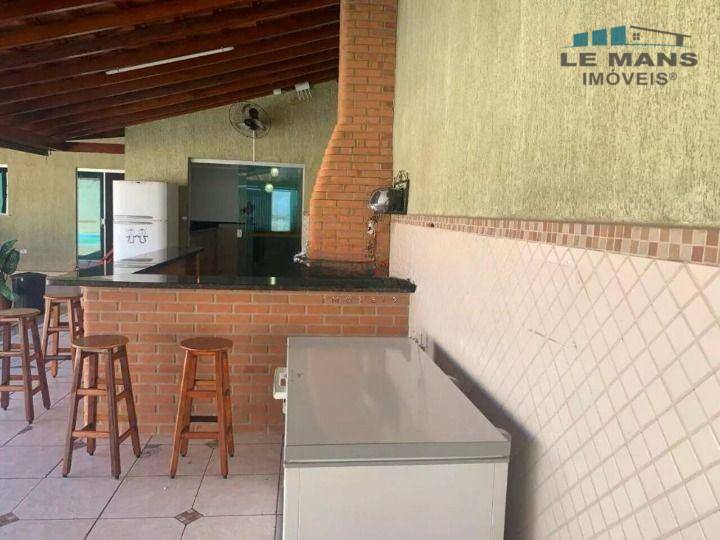 Casa à venda e aluguel com 2 quartos, 240m² - Foto 4