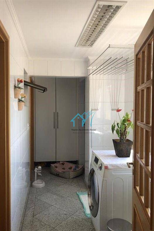 Apartamento à venda com 3 quartos, 132m² - Foto 1