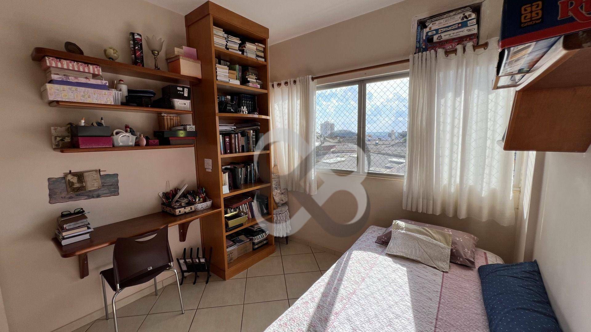 Apartamento à venda com 3 quartos, 168m² - Foto 17