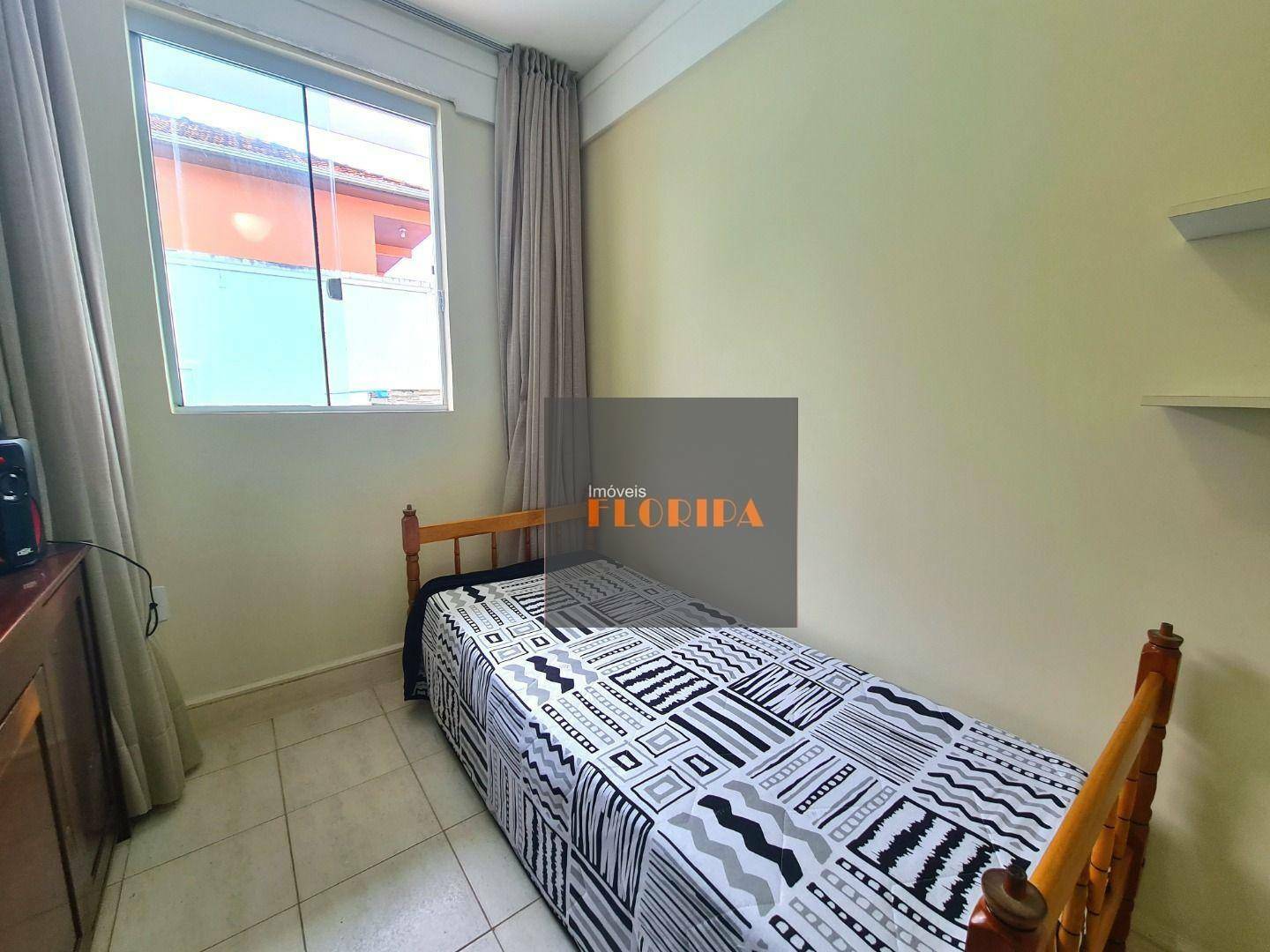 Casa à venda com 4 quartos, 217m² - Foto 16