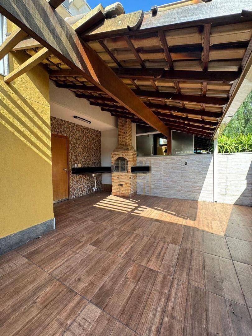 Casa de Condomínio, 4 quartos - Foto 1