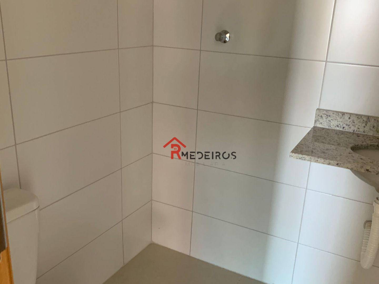 Apartamento à venda com 2 quartos, 70m² - Foto 29