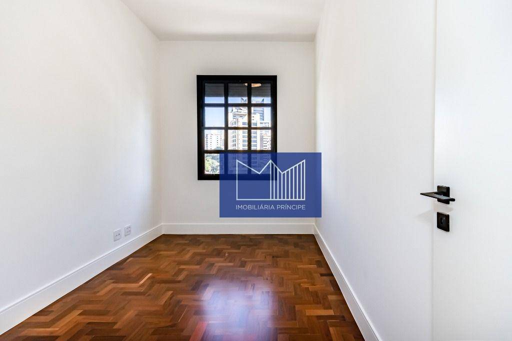 Apartamento à venda com 3 quartos, 212m² - Foto 26