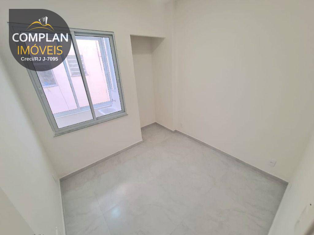 Apartamento à venda com 1 quarto, 40m² - Foto 9