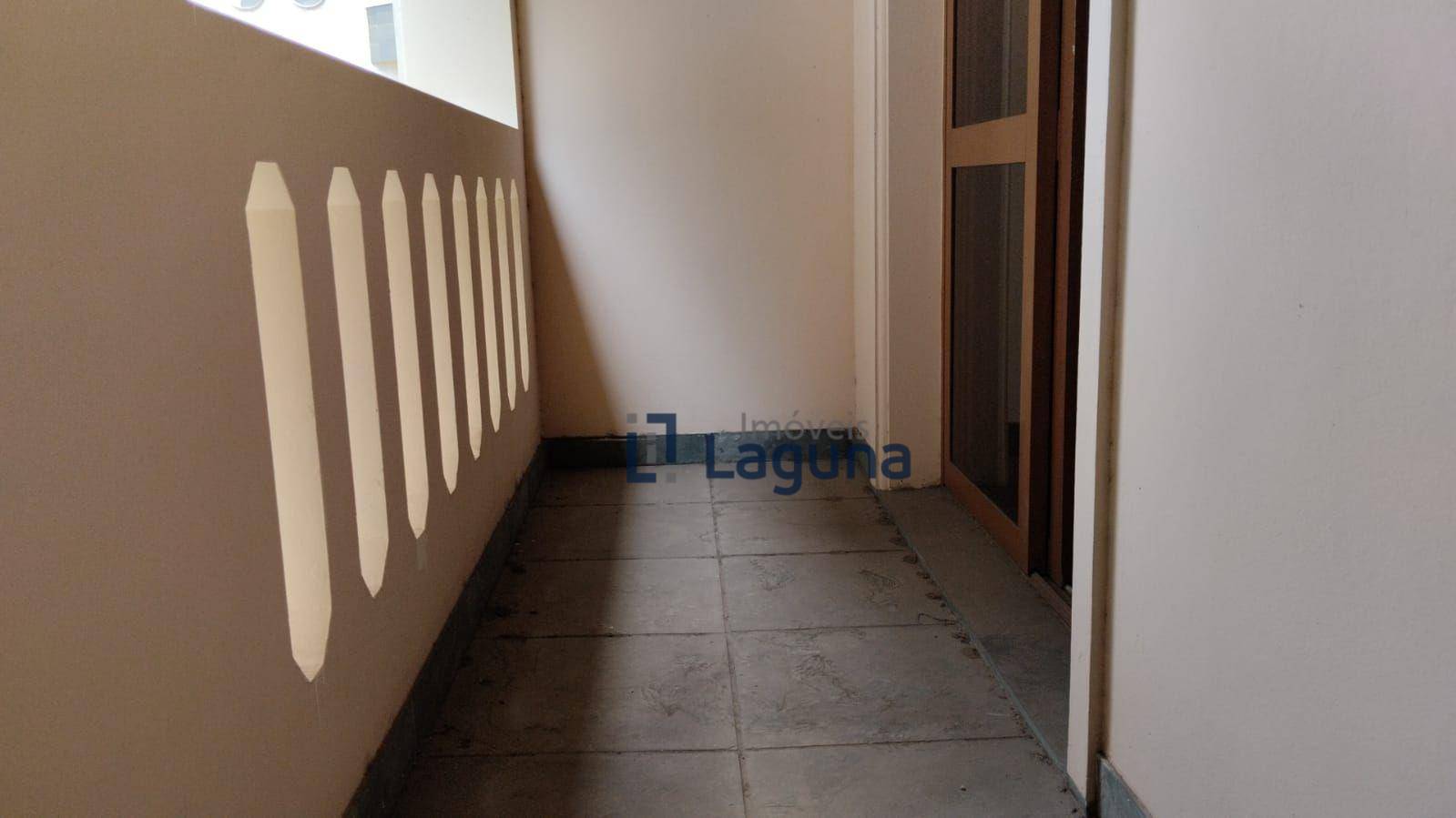 Apartamento para alugar com 4 quartos, 263m² - Foto 14