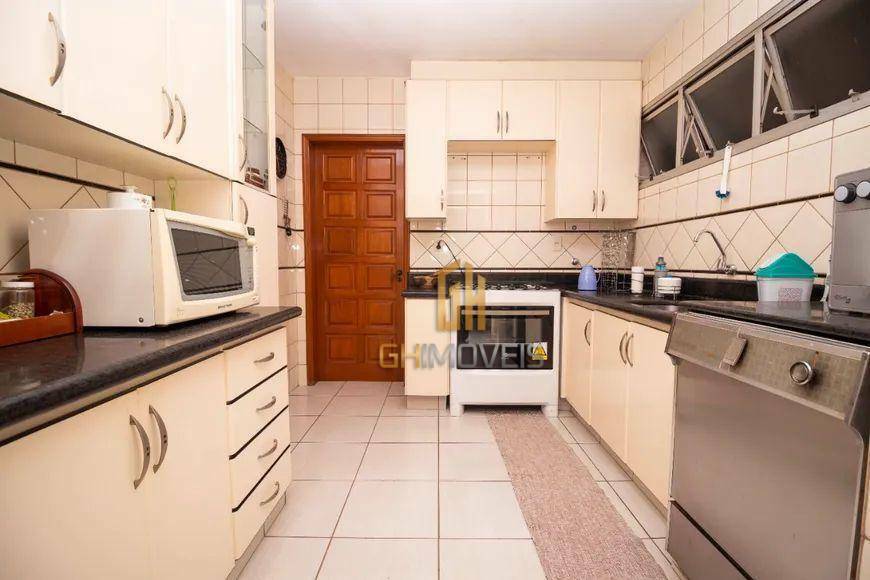 Apartamento à venda com 4 quartos, 209m² - Foto 7