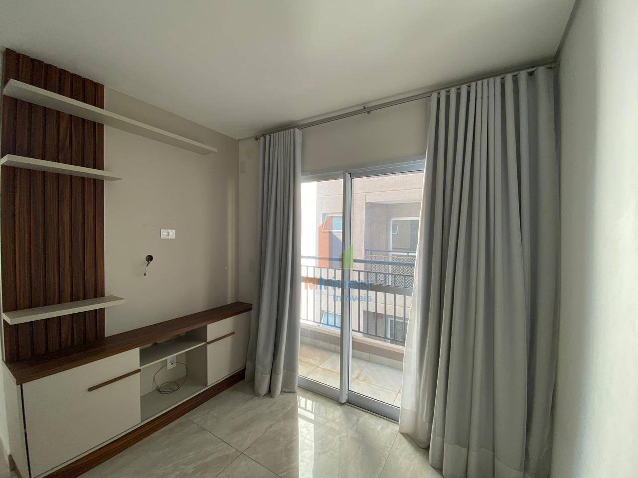 Apartamento para alugar com 2 quartos, 65m² - Foto 2