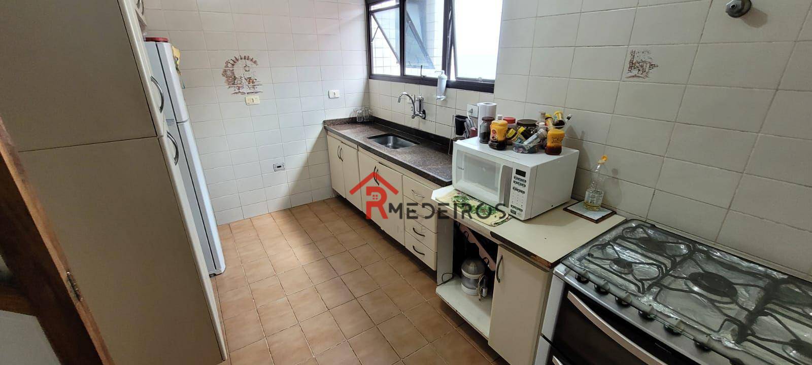 Apartamento à venda com 4 quartos, 226m² - Foto 26