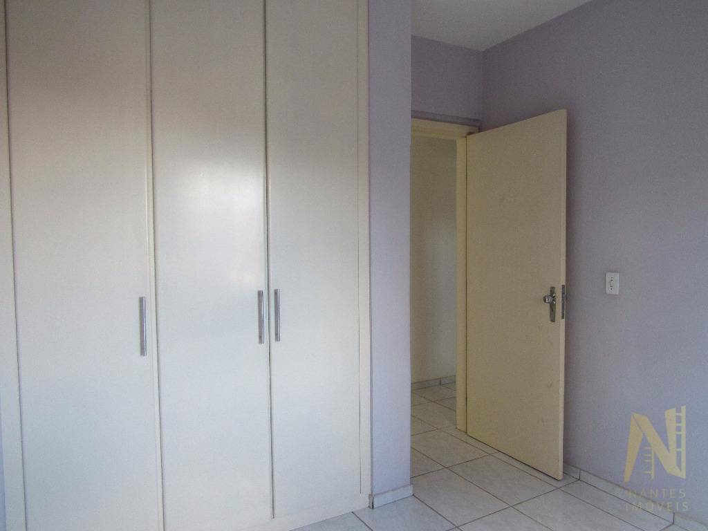 Apartamento à venda com 3 quartos, 99m² - Foto 13