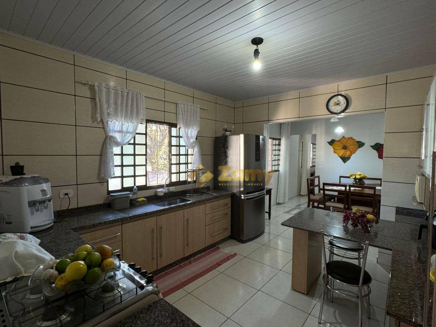 Casa à venda com 3 quartos, 135m² - Foto 4