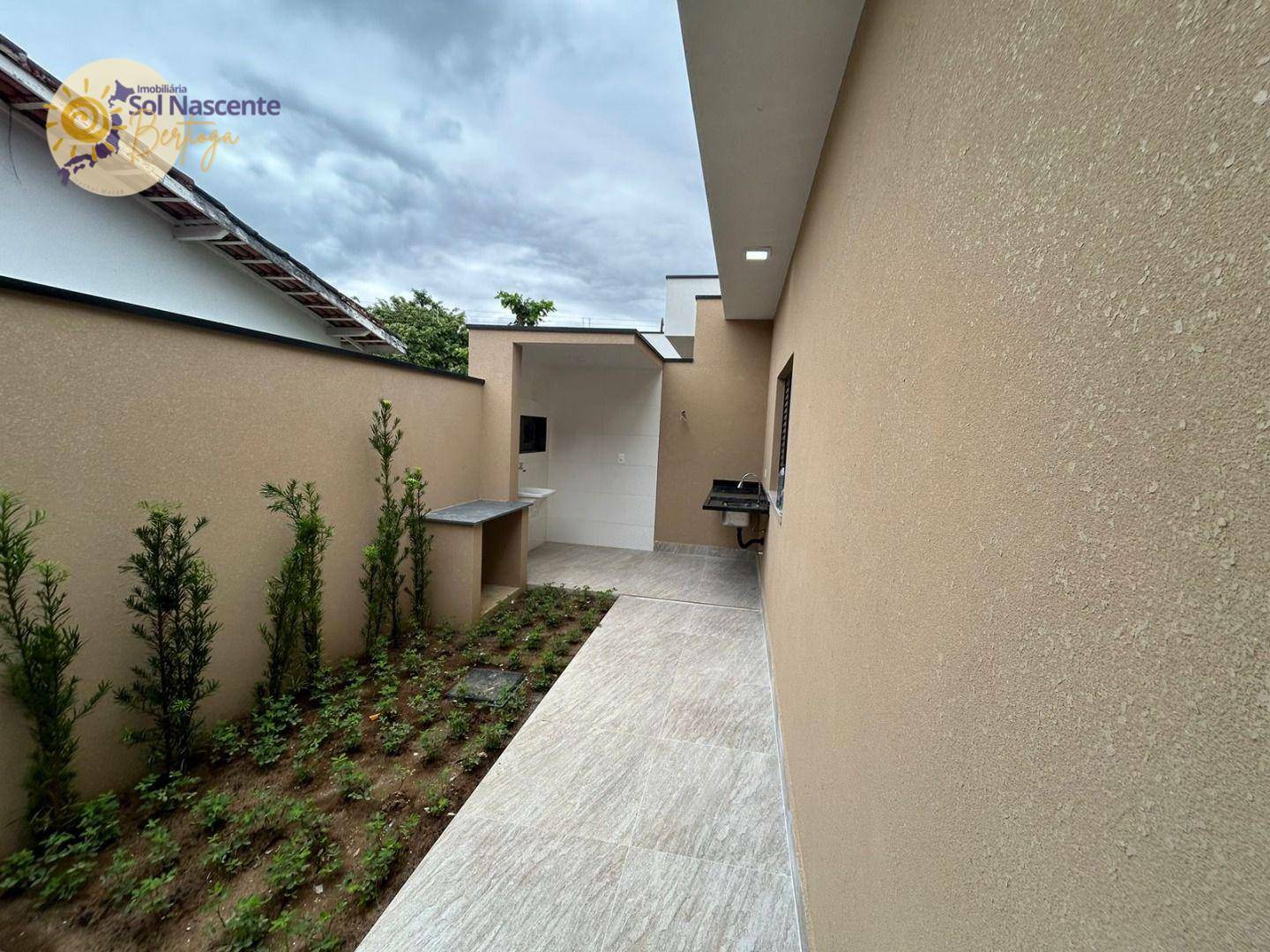 Casa à venda com 3 quartos, 105m² - Foto 9