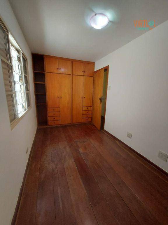 Casa à venda e aluguel com 3 quartos, 250m² - Foto 18