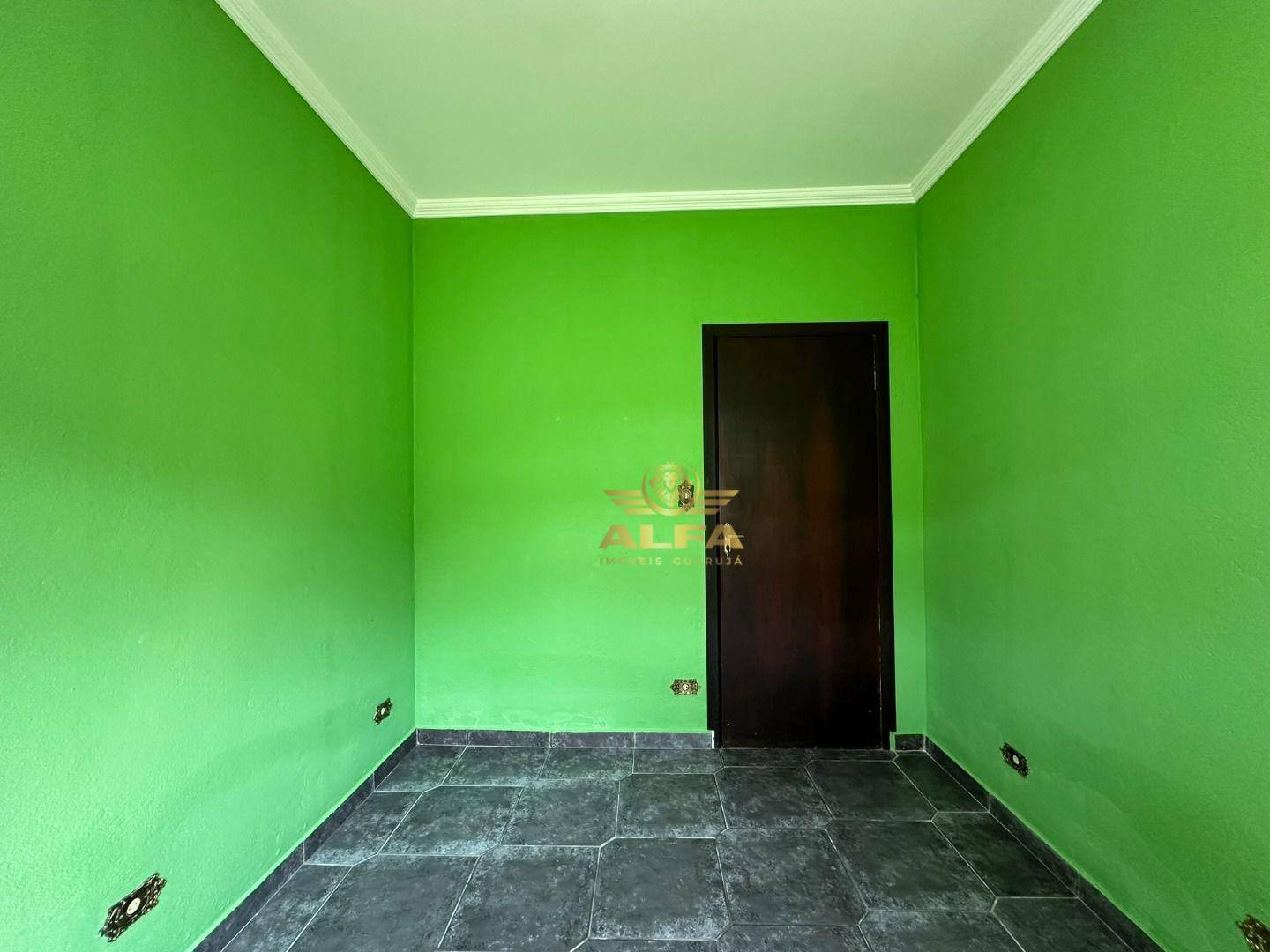 Casa à venda com 9 quartos, 328m² - Foto 17