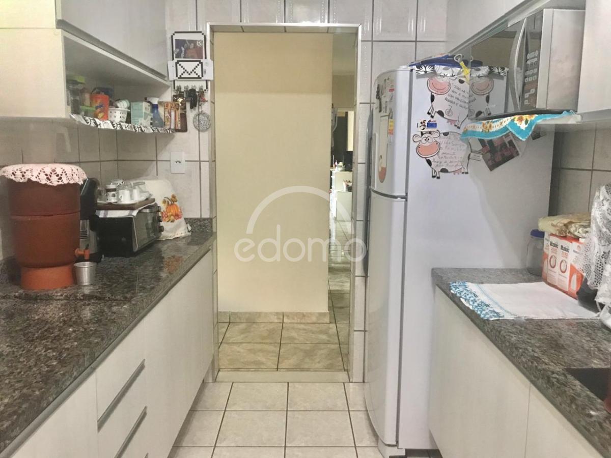 Apartamento à venda com 2 quartos, 84m² - Foto 7