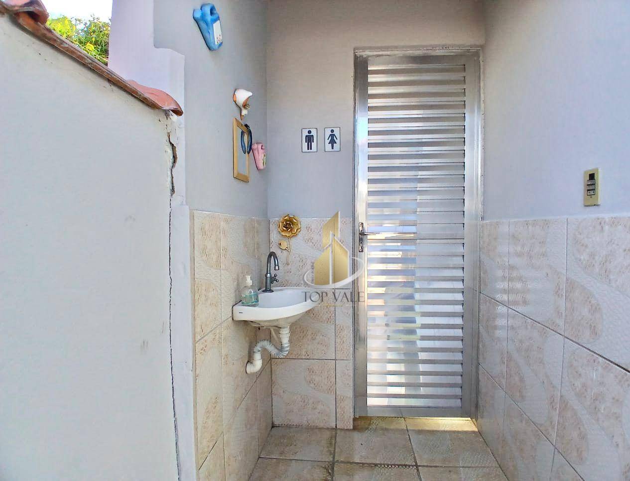 Casa à venda com 3 quartos, 216m² - Foto 8