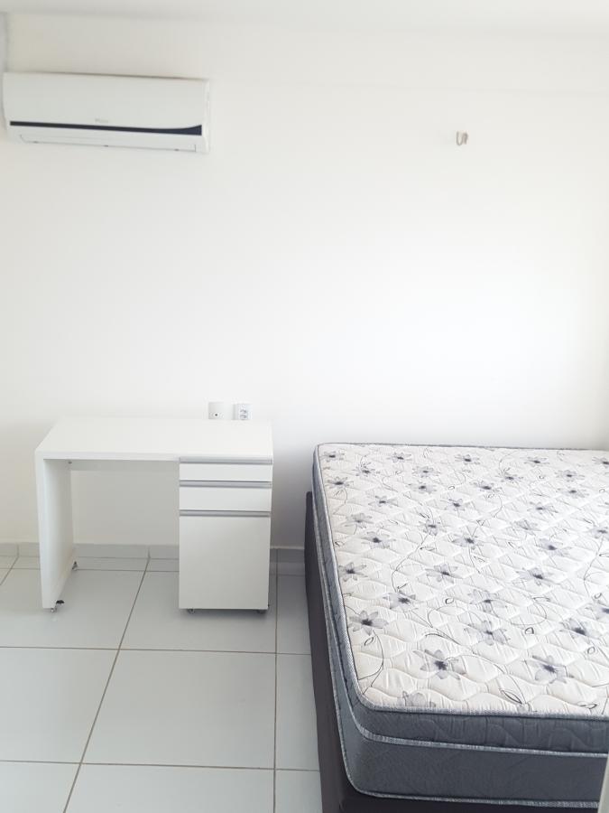 Apartamento para alugar com 2 quartos, 75m² - Foto 30