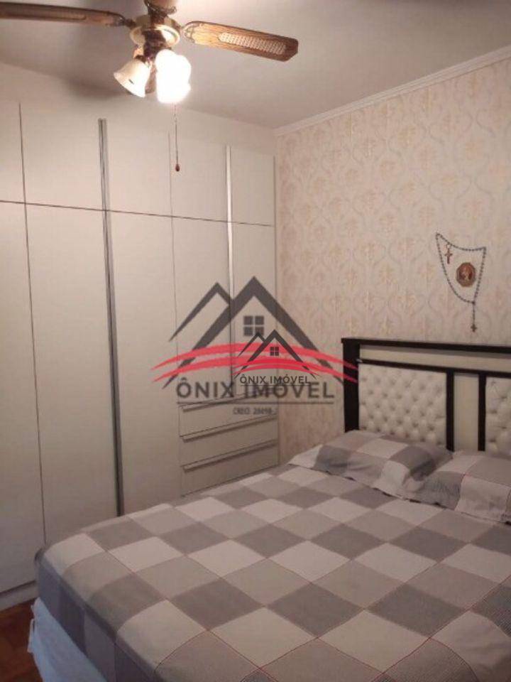 Casa à venda com 4 quartos, 250m² - Foto 27