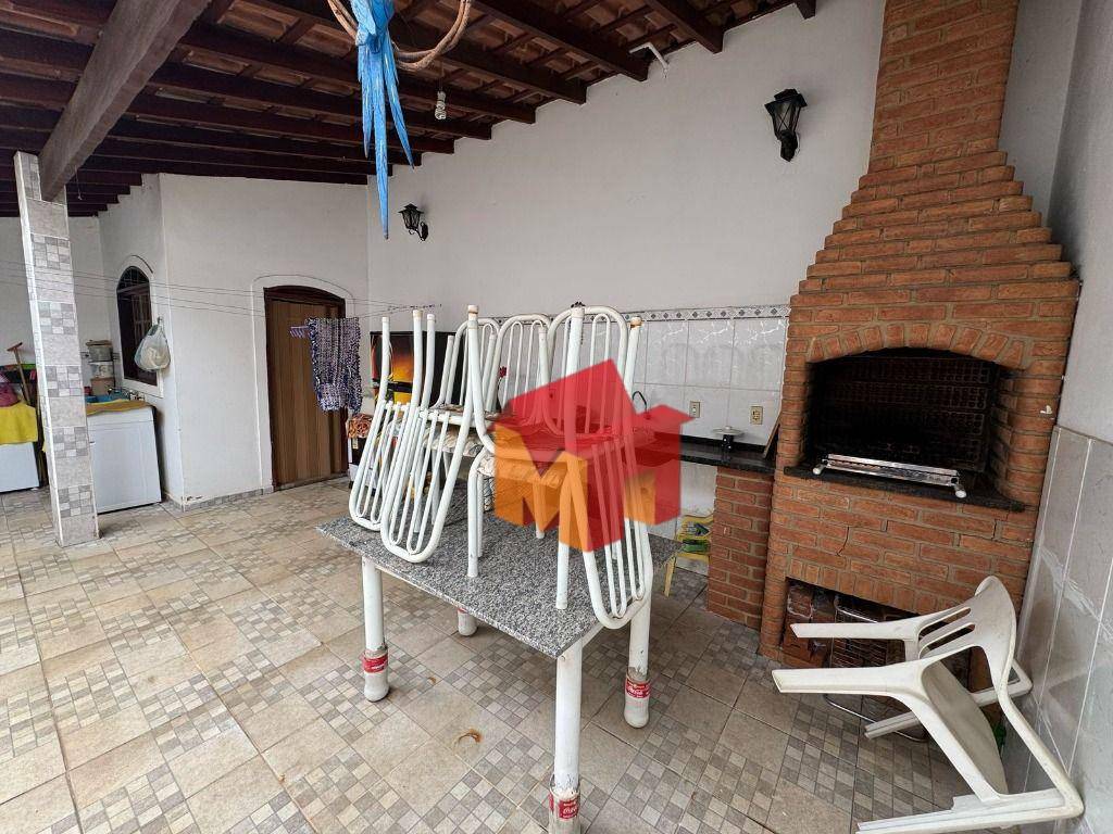 Casa à venda com 2 quartos, 57m² - Foto 9