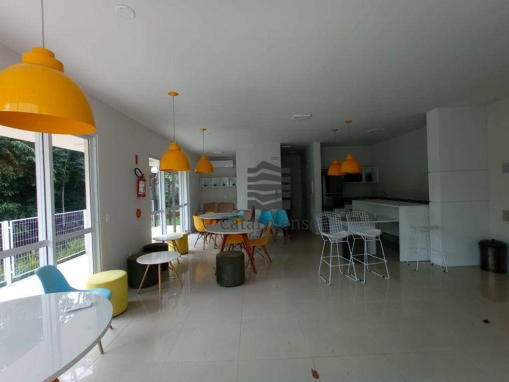 Apartamento à venda com 3 quartos, 74m² - Foto 4