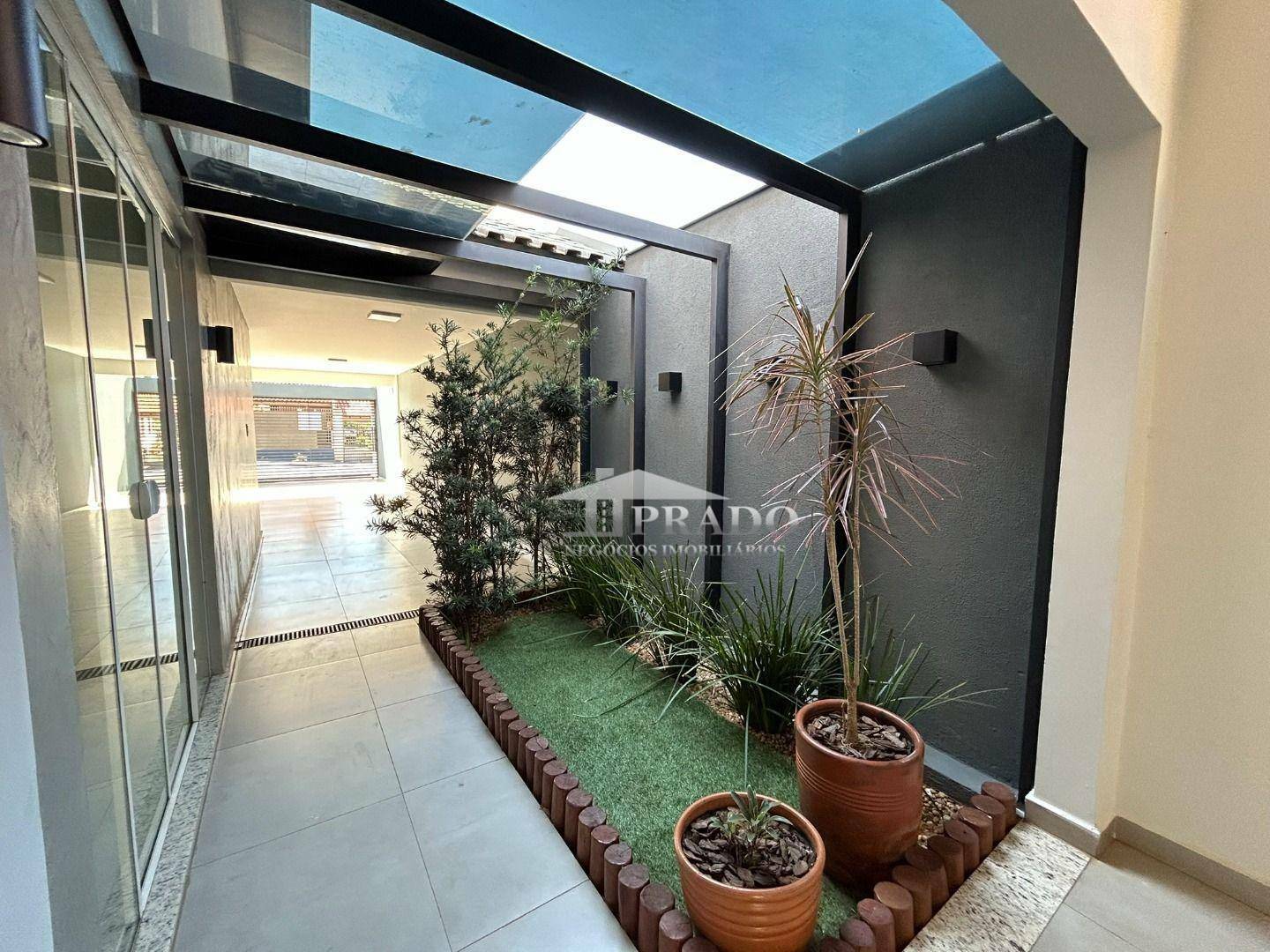 Casa à venda com 3 quartos, 220m² - Foto 8