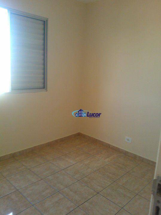 Apartamento para alugar com 2 quartos, 56m² - Foto 4