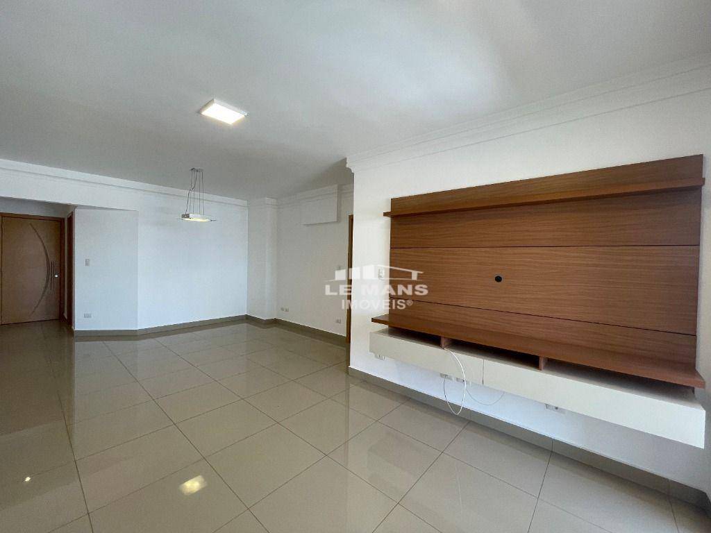 Apartamento para alugar com 3 quartos, 116m² - Foto 2
