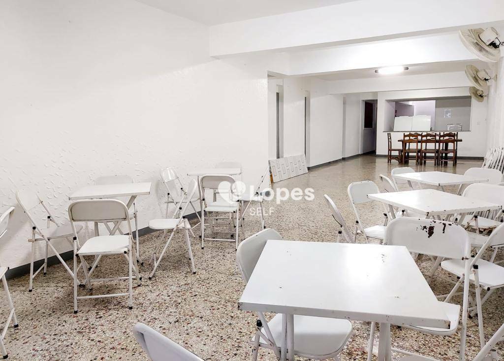 Apartamento à venda com 2 quartos, 75m² - Foto 11