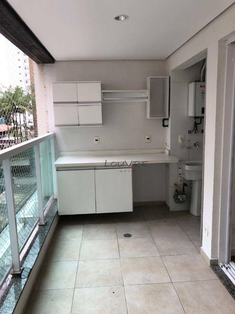 Apartamento para alugar com 1 quarto, 65m² - Foto 13