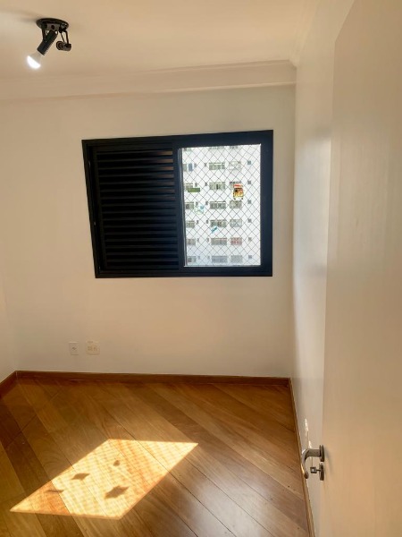 Apartamento à venda com 3 quartos, 87m² - Foto 7