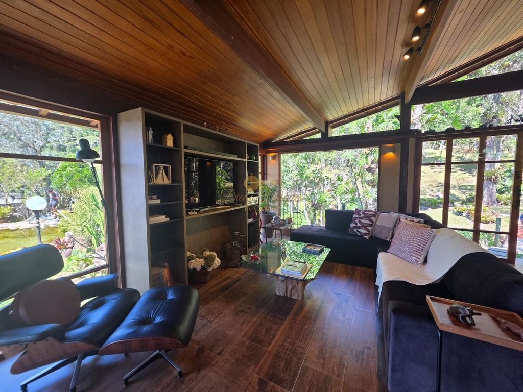 Casa à venda com 4 quartos, 10000m² - Foto 44