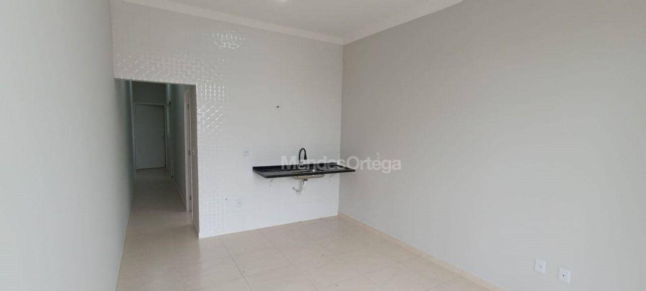 Casa à venda com 2 quartos, 51m² - Foto 18