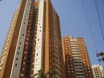 Apartamento para alugar com 2 quartos, 120m² - Foto 17