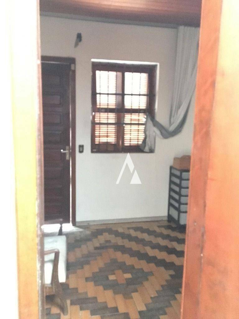 Casa à venda com 5 quartos, 265m² - Foto 27