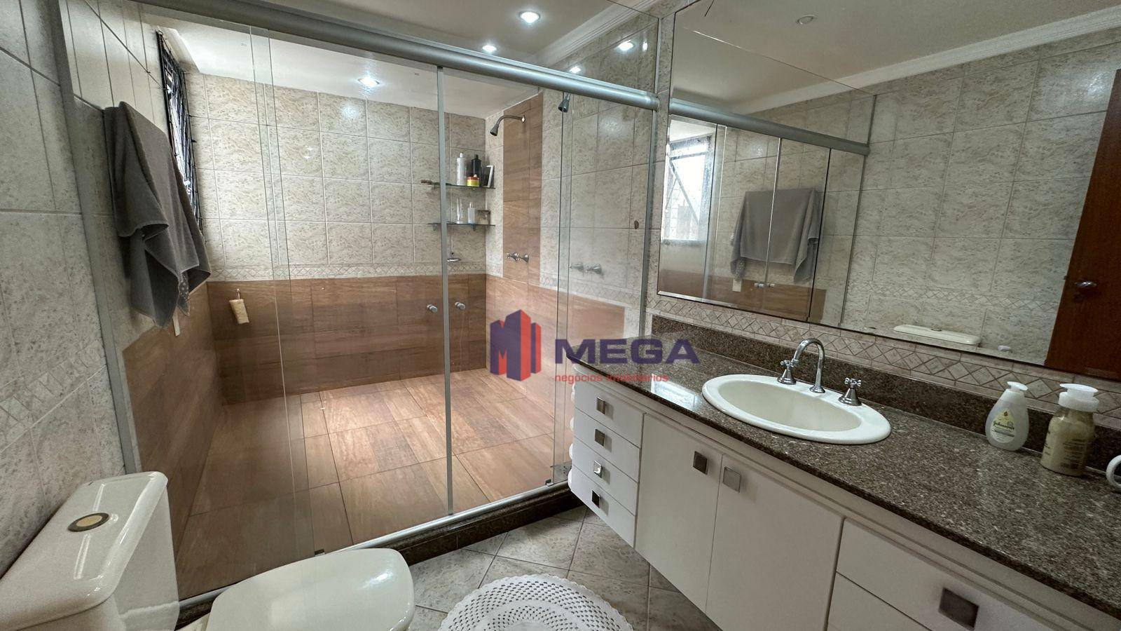 Apartamento à venda com 4 quartos, 250m² - Foto 24