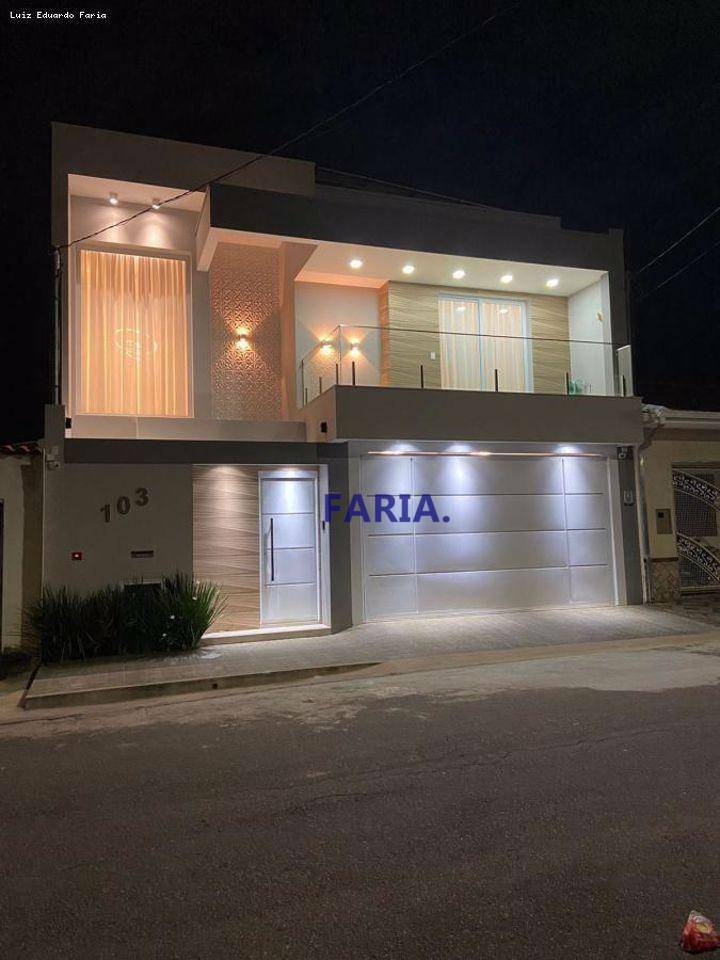 Casa à venda com 3 quartos, 338m² - Foto 2