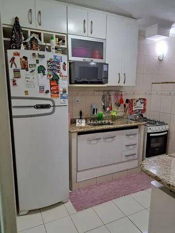 Apartamento à venda com 2 quartos, 57m² - Foto 4