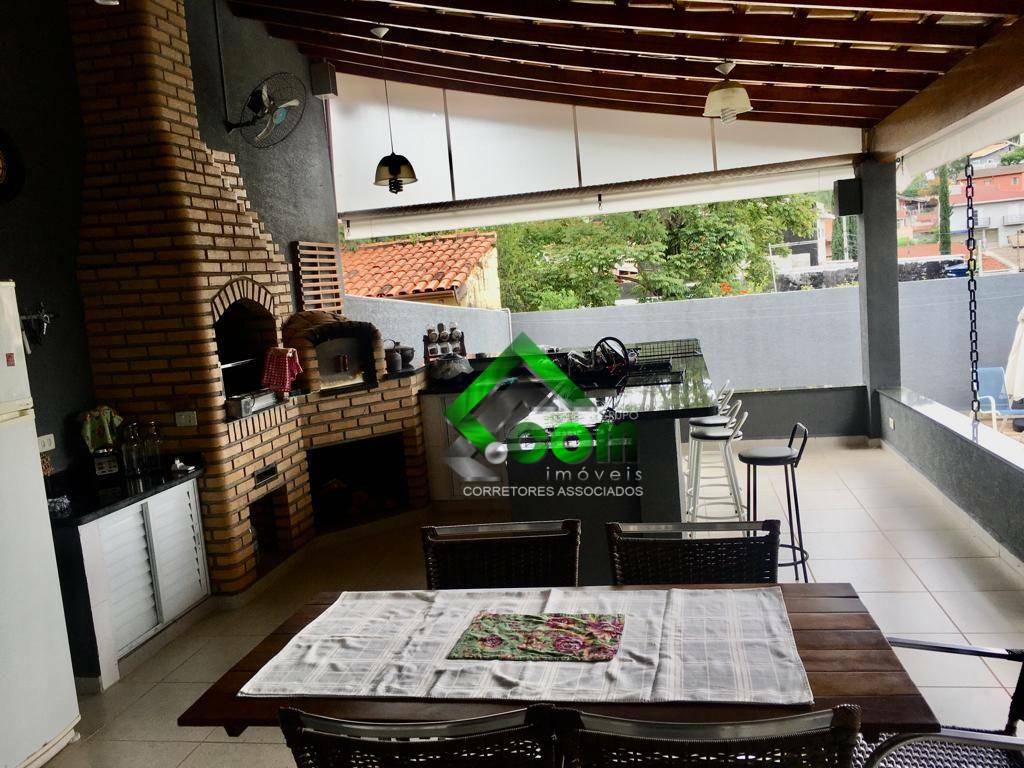 Casa à venda com 4 quartos, 320m² - Foto 25