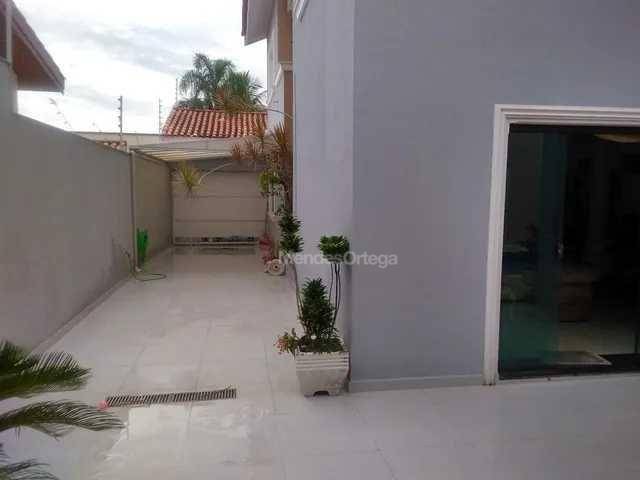 Casa à venda com 4 quartos, 340m² - Foto 12