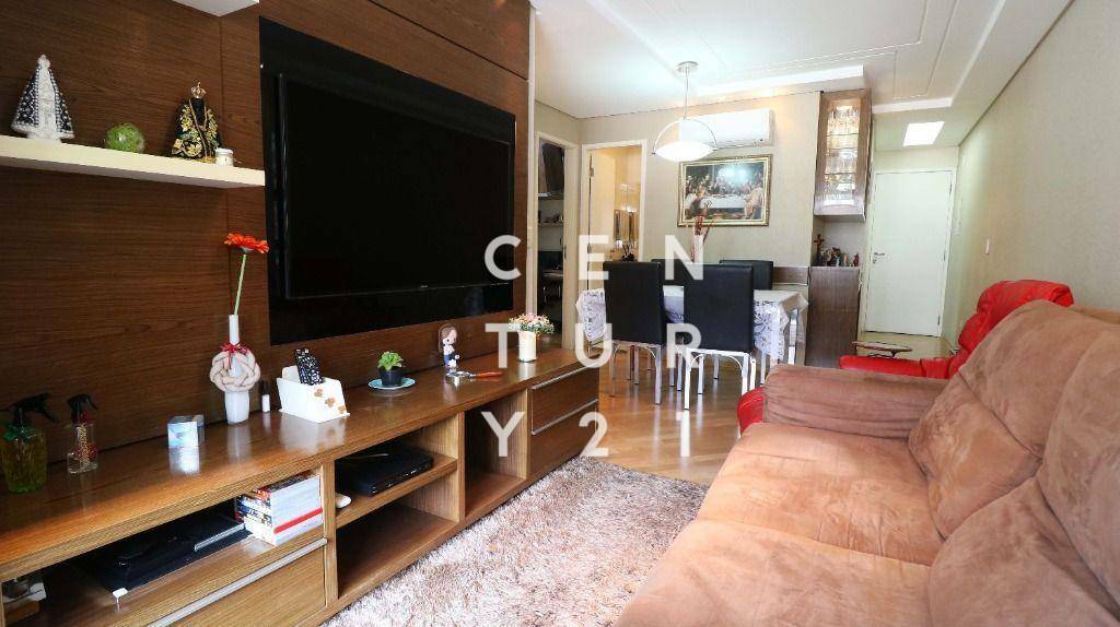 Apartamento à venda com 3 quartos, 67m² - Foto 2