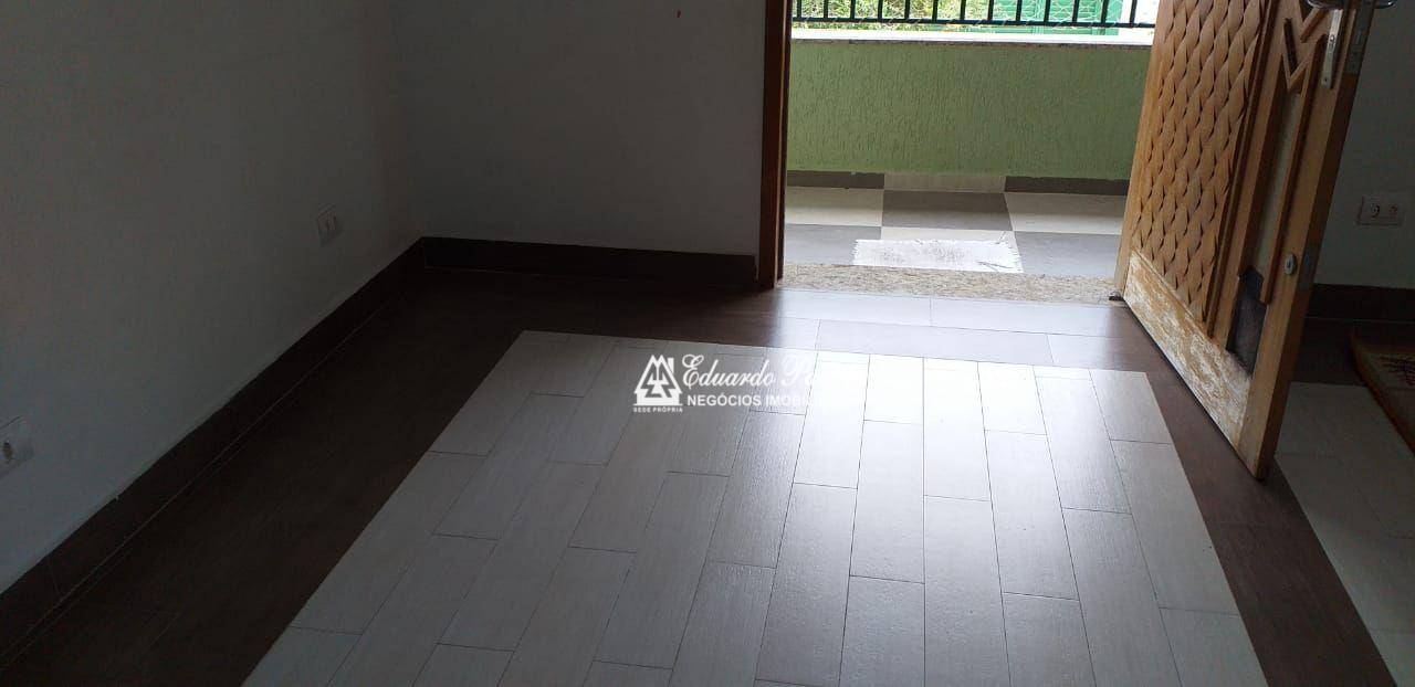 Casa à venda com 4 quartos, 260m² - Foto 35