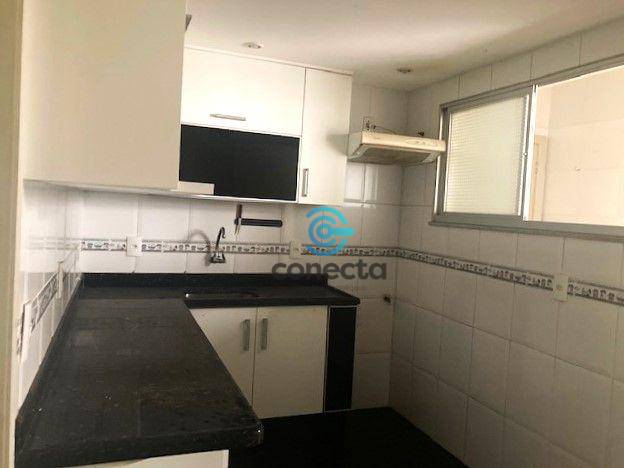 Apartamento à venda com 2 quartos, 73m² - Foto 2