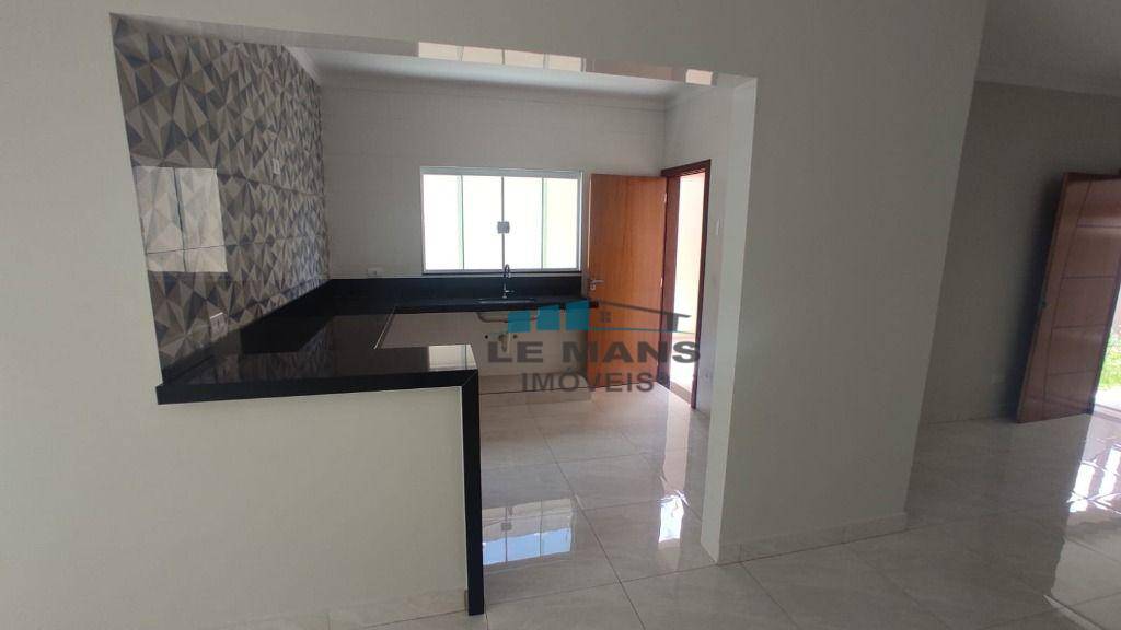 Casa à venda com 3 quartos, 122m² - Foto 8