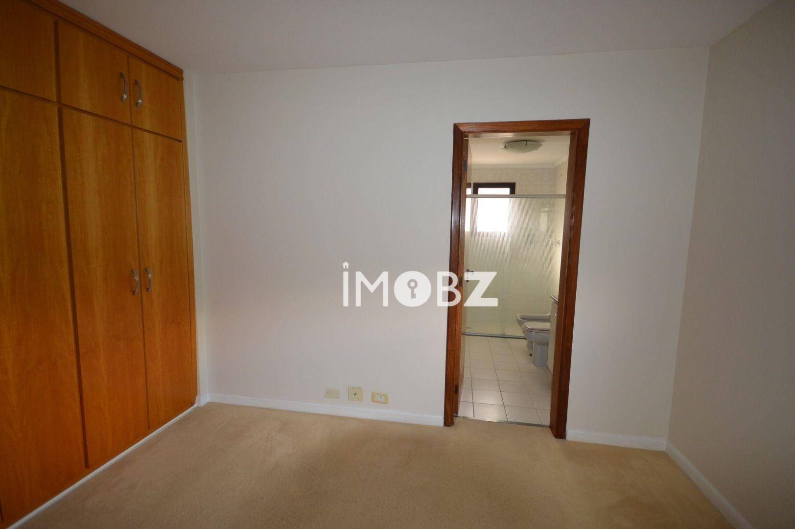 Apartamento à venda com 4 quartos, 196m² - Foto 12