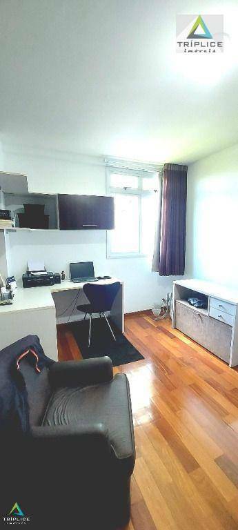 Apartamento à venda com 3 quartos, 206m² - Foto 29