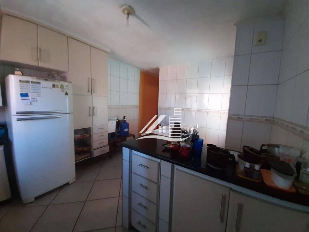 Sobrado à venda e aluguel com 3 quartos, 142m² - Foto 29