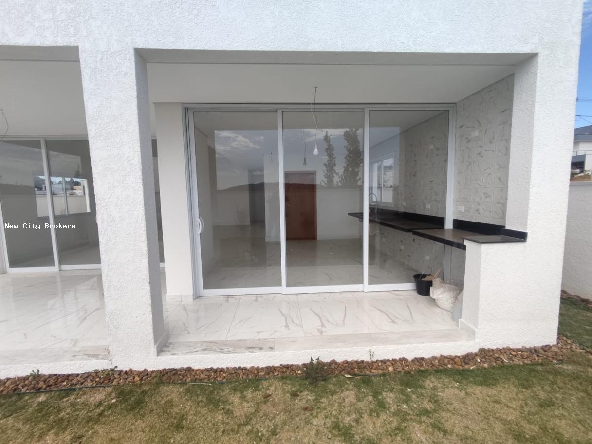 Sobrado à venda com 3 quartos, 300m² - Foto 48