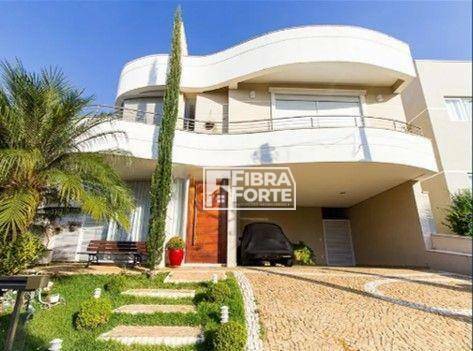 Casa de Condomínio à venda com 4 quartos, 450m² - Foto 3