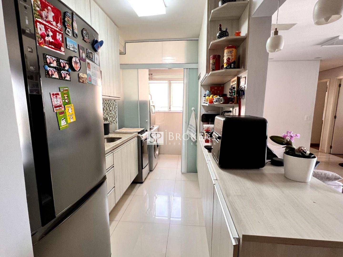 Apartamento à venda com 3 quartos, 75m² - Foto 4