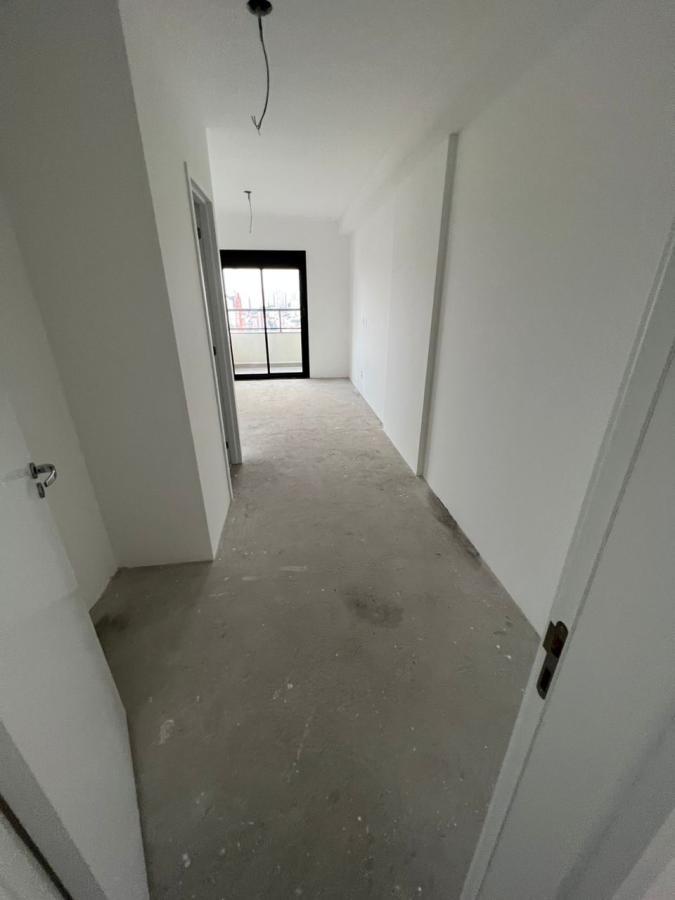 Apartamento à venda com 3 quartos, 161m² - Foto 2