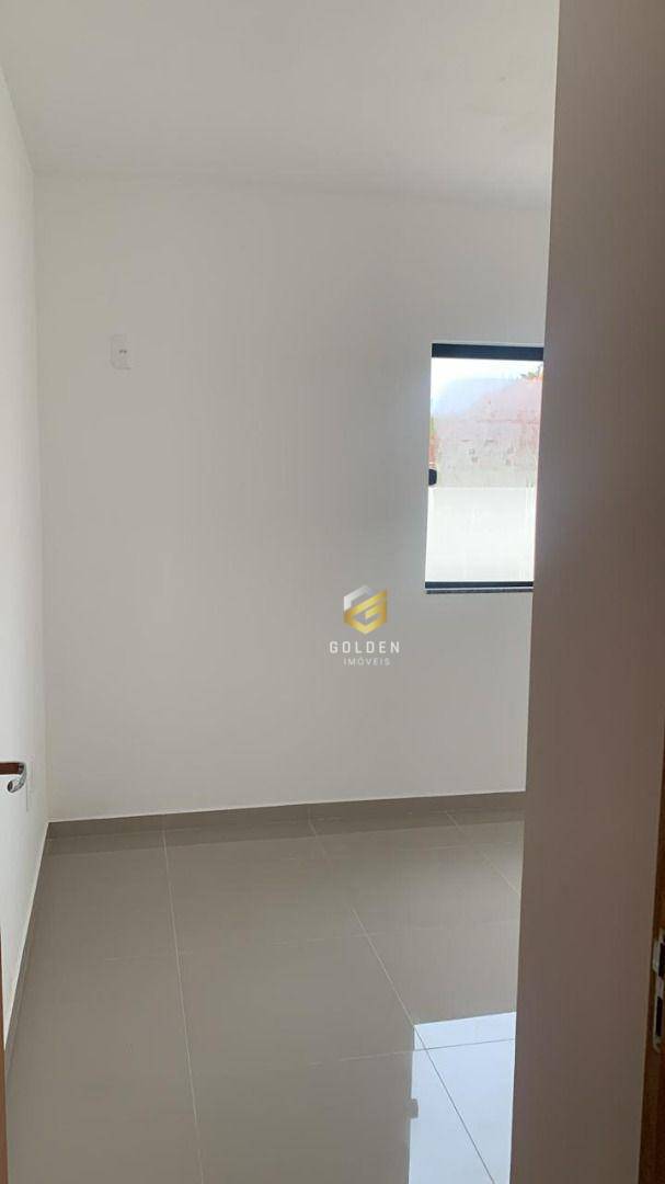 Casa à venda com 3 quartos, 67m² - Foto 13